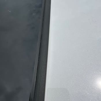PPF Filmi Hatalı, Tavan Rayı Yırtıldı Ve Garaj 7 Yıllık Garantiyi Yerine Getirmedi