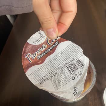A101 Bilecik Şubesinde Bozuk Panna Cotta Ürünü
