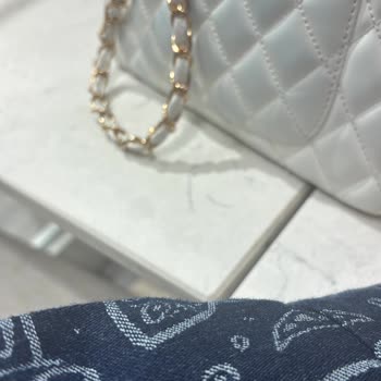 İlk Kullanımda Boya Veren Denim Ürün Çantamı Zarar Verdi