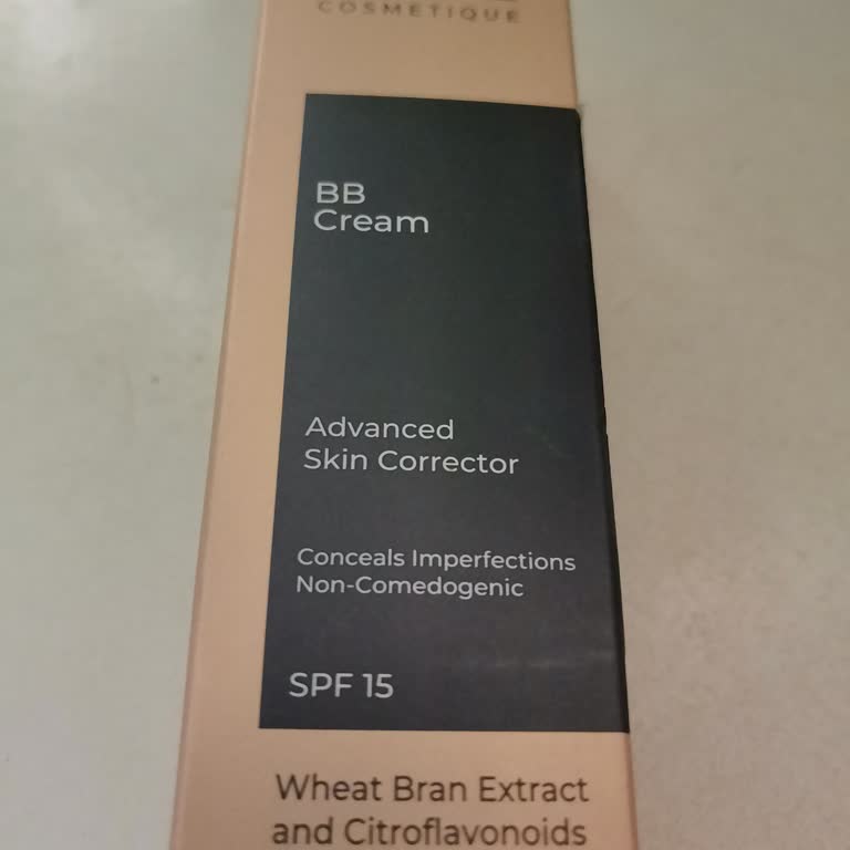 Beşiktaş Mağazasından Bozuk N 300 BB Cream Beyazımsı İzler Bırakıyor
