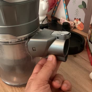 Heifer Quiclean Pro Şarjlı Süpürge Toz Haznesi Parçası Stokta Olmadığı İçin Kullanılamıyor