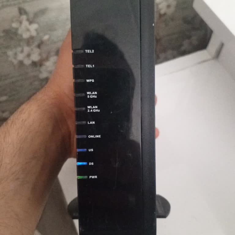İnternet Kesintisi Ve Yanık Kokulu Modem İçin Acil Çözüm Ve Ücretsiz Değişim Talebi