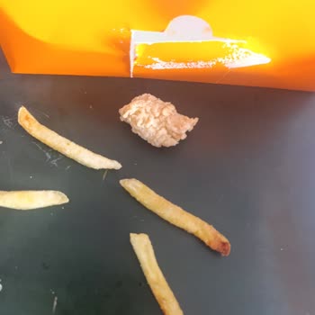Migros Sanal Yemek Ve Popeyes Siparişimde Kalitesiz Ürün Ve Cevapsız İade Talebi