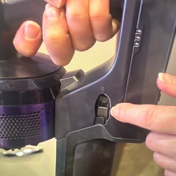 Kırık Gelen Samsung Süpürge İçin Değişim Reddi Ve Çözüm Talebi