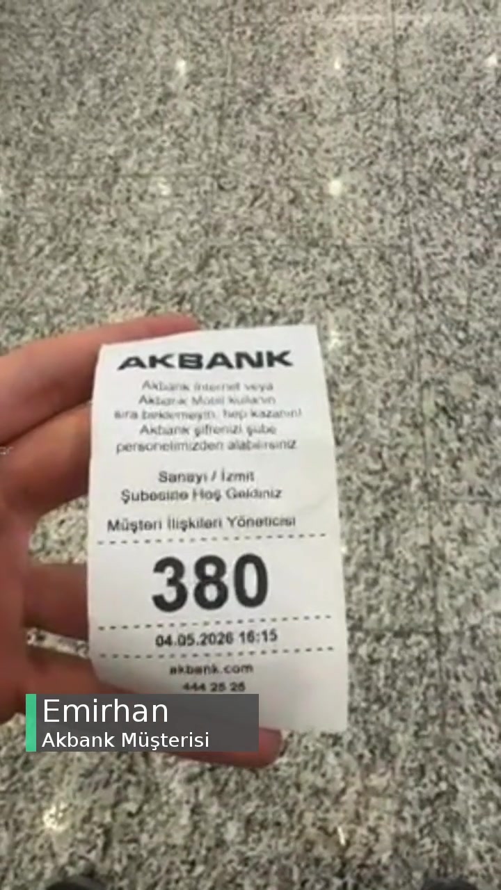 Akbank Mükemmel Hizmet Veriyor! videonun kapak resmi