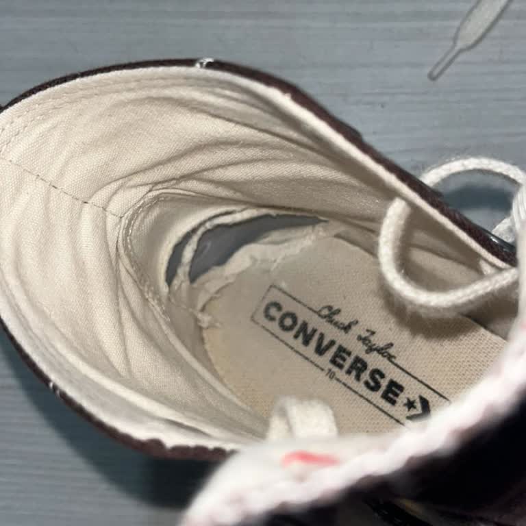 Converse Ayakkabısının Kısa Sürede Yırtılması Ve Ücret İadesi Talebi