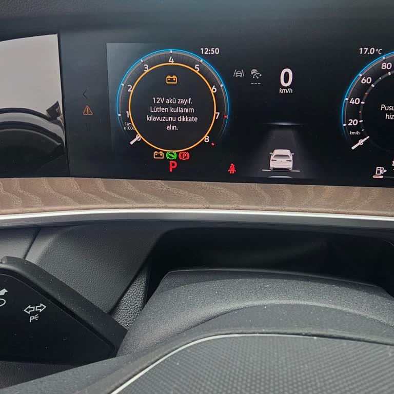 Volkswagen Tayron’da 12V Hatası Ve Ekran Sorunu Garanti Kapsamında Çözülmedi