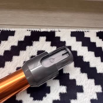 Dyson V10 Hortum Klipsi Kırıldı; Yedek Parça Ve Hızlı İletişim Talebi