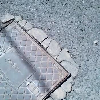 Türk Telekom Metal Kapağa Sahip Çıkmıyor