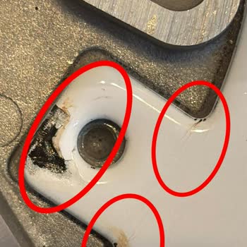 Bosch Fırın Kaplaması Kısa Sürede Paslanıyor Ve Parçalar Atdı
