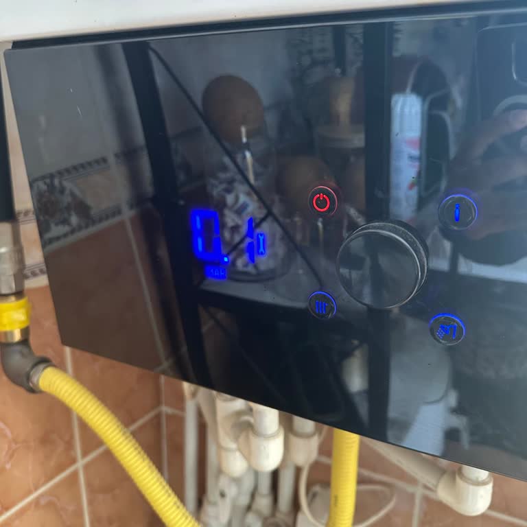 Manisa Akhisar’da Yeni Bakım Görmüş Daikin Kombiler Sürekli Arıza Veriyor