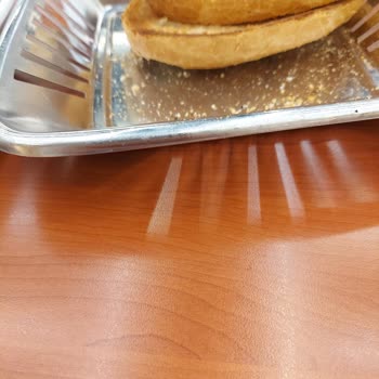 Antalya Muratpaşa Köfteci Yusuf’ta Saygısız Servis Ve Kalitesiz Antrikot
