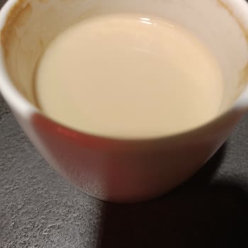 Starbucks Şubesinde Buzlu Latte Süt Kadar, Çalışan Şikayetimi Reddetti