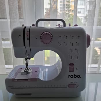 Robo Türkiye'den Eksik Ve Kullanılmış Dikiş Makinesi, İade Kodu Çalışmıyor Ve Geri Dönüş Yok