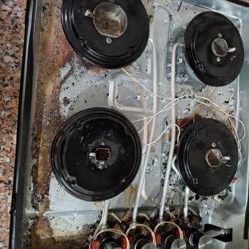 Kumtel Ankastre Ocak Camı Aniden Patladı Ve Kullanılamaz Hale Geldi