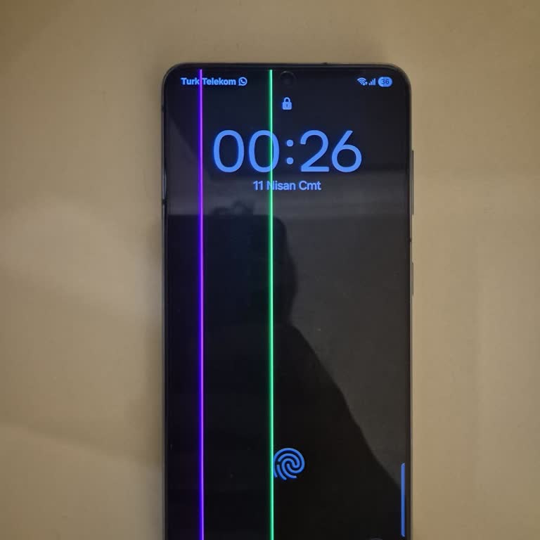 Samsung Galaxy S21 Ekran Çizgi Sorunu Ve Cevapsız Müşteri Talebi