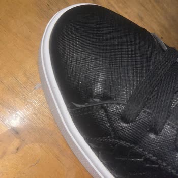 Armani Exchange Ayakkabısındaki Kalite Sorunu Boyner’in Kullanıcı Hatası Reddi