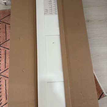 Hasarlı Gardırop Kapak Değişimi İçin Süreç Uzuyor Ve Lojistik Planlaması Eksik