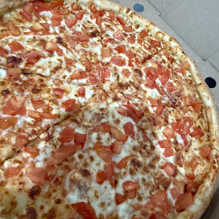 Pişmemiş Pizza Ve İstenmeyen Kupon Üzerine Tam İade İsteği
