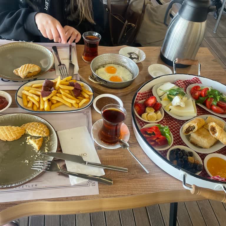 Metromall Mado Şubesinde Eksik Kahvaltı Ve Kaba Personel