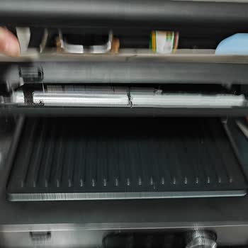Karaca Tost Makinesinin Aşırı Isınması Ve Plastik Parçalarının Eritilmesi Ücret İadesi Talebi