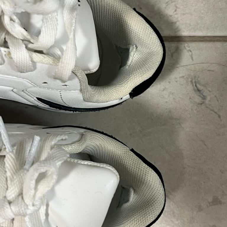 Reebok Ayakkabısının Kısa Sürede Aşınması Ve Değişim Talebi