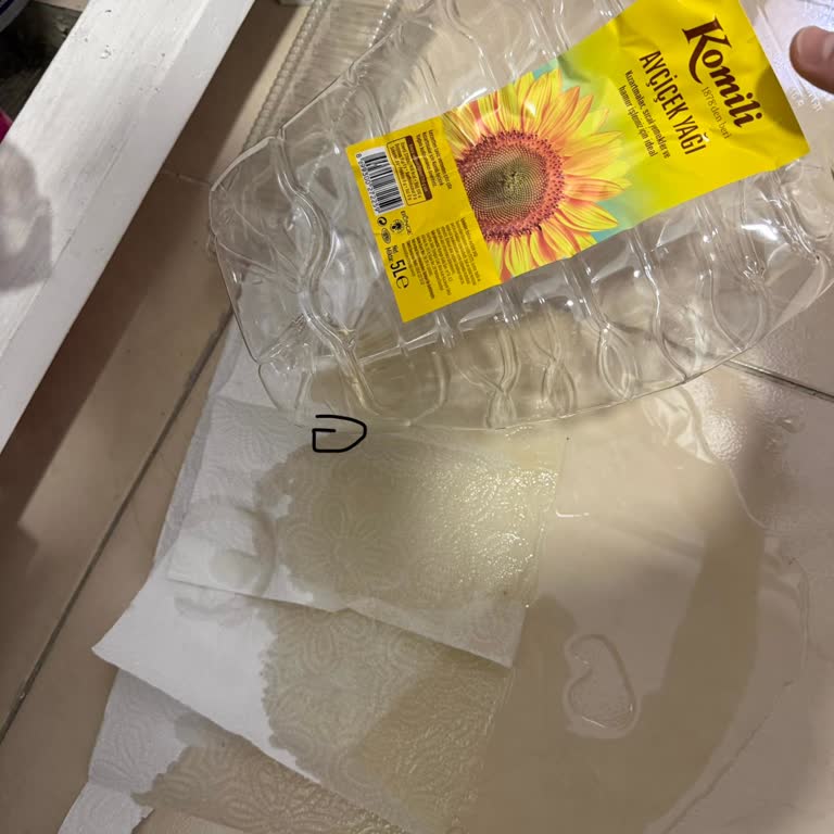 Komili 5 Litre Yağ Sızdırması Ve Sorumluluk Reddi
