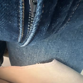 Zara Pantolonunun Fermuarı Kıyafetlerimde Delik Açıyor, İade Talebi