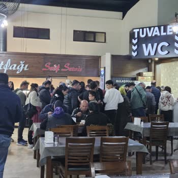 Ücretli Su, Kalitesiz Yemek Ve Zorunlu Alışverişler Nedeniyle 5 Yıldızlı Otelde Hayal Kırıklığı