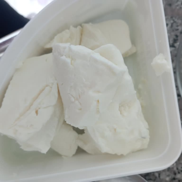 Almaz Taze Beyaz Peynirde Kalite Ve Doku Sorunu