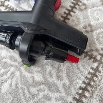 Başlık Yuvası Gevşeyen Dyson Süpürge İçin Garanti Dışı Ücret Talebi