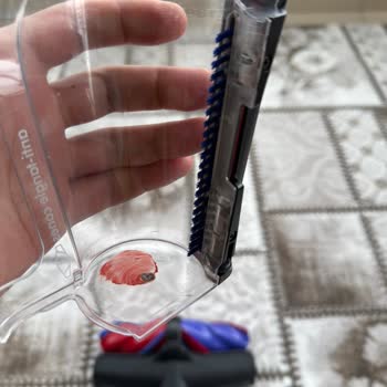 Başlık Yuvası Gevşeyen Dyson Süpürge İçin Garanti Dışı Ücret Talebi