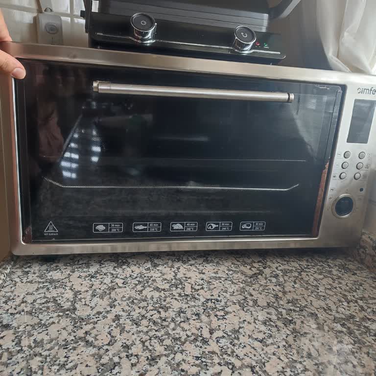 Simfer 4257 Turbo Midi Fırınımda Kırılan Menteşe Ve Bozuk Dijital Göstergeye Ücretsiz Onarım İsteği