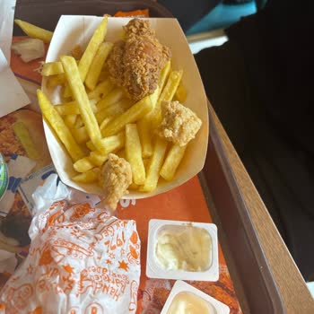 Kıl İçeren Patates, Hijyen Sorunu Ve Saygısız Personel