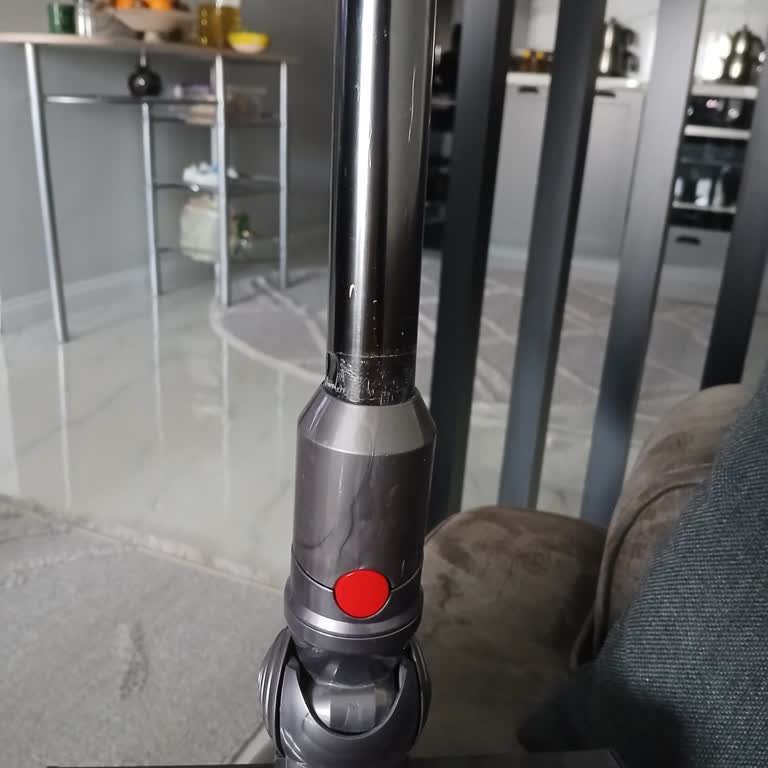 Garanti Altındaki Dyson Süpürge Parçası İçin Ücretsiz Onarım Talebi
