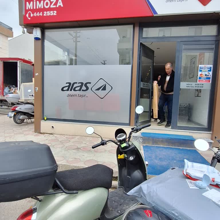 Aras Kargo Yalova Mimoza Şubesi Teslim Etmiyor Ve Müşteriye Saygısız Davranıyor