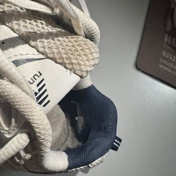 New Balance 530 Ayakkabısının Topuk Plastik Çıkıntısı Nedeniyle İade Ve Değişim Talebi
