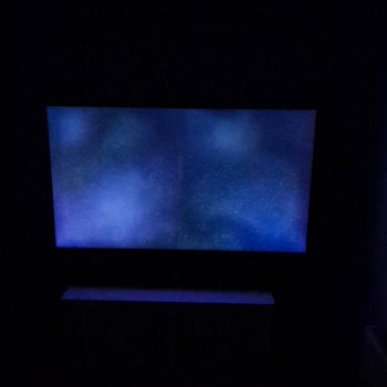 Samsung M7 Monitörde Işık Patlamaları Ve Bulutlu Görüntü Sorunu