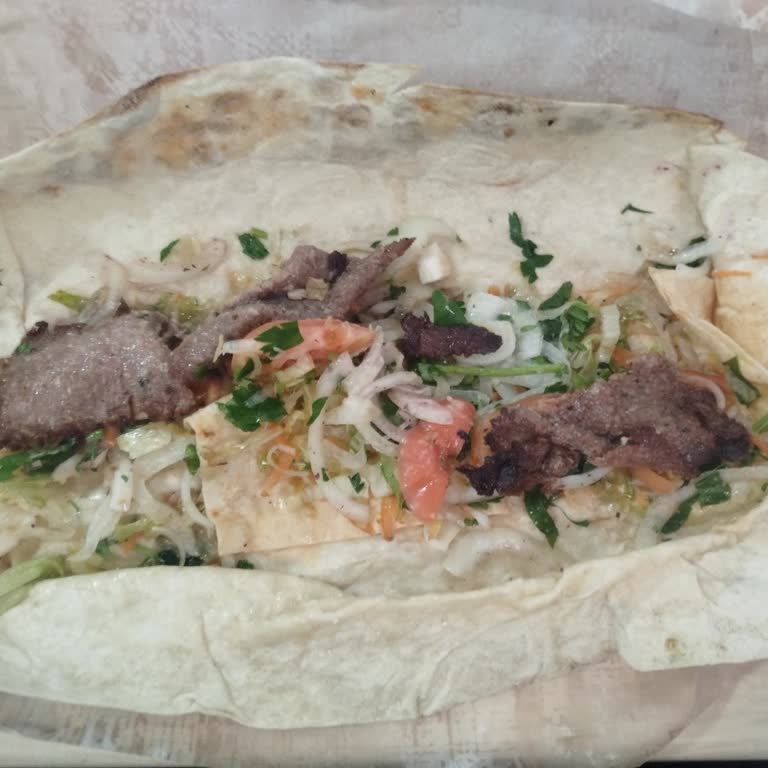 Az Ve Çiğ Döner, Sağlık Riski Ve Müşteri Hizmetleri Yanıtı Yok