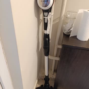 Bosch Unlimited 7 Süpürge Başlığındaki Şikayet Edilen Ses Ve Işık Arızası İçin Değişim Talebi