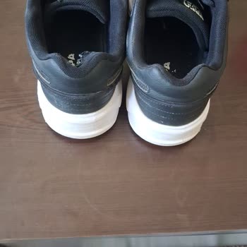 2,5 Yıllık Garanti Verilen Sneaker'da İç Taban Yırtığı Ve Fotoğrafla İnceleme Sorunu