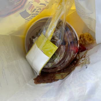 Açık Kapağındaki Waffle Teslimatı Hijyenik Değil