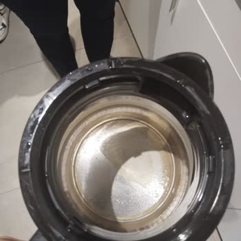 Kısa Sürede Kireçlenen Çaycı Elektrik Kesintisine Ve Yangın Riski Yarattı, Değişim Talebi