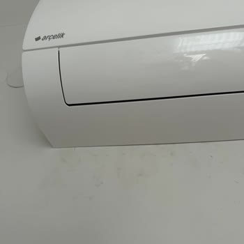 Arçelik Klima Montajındaki Özensiz Çalışma Duvarlarımda Kalıcı Leke Bıraktı