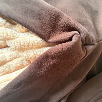 LCW Soft Touch Pantolonunda Tek Kullanımda Yoğun Tüylenme