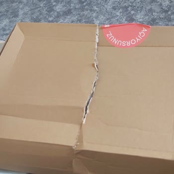 Penti İç Giyim Siparişinde Yırtık Kargo Paketi Ve Mahremiyet Sorunu