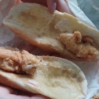 Popeyes Sanko Park Şubesinde Kalitesiz Sandviç Ve Bayat Patates Şikayeti