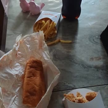 Popeyes Sanko Park Şubesinde Kalitesiz Sandviç Ve Bayat Patates Şikayeti