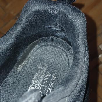Garanti Süresindeki Skechers Ayakkabısında Deformasyon Ve Değişim Talebi