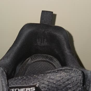 Garanti Süresindeki Skechers Ayakkabısında Deformasyon Ve Değişim Talebi
